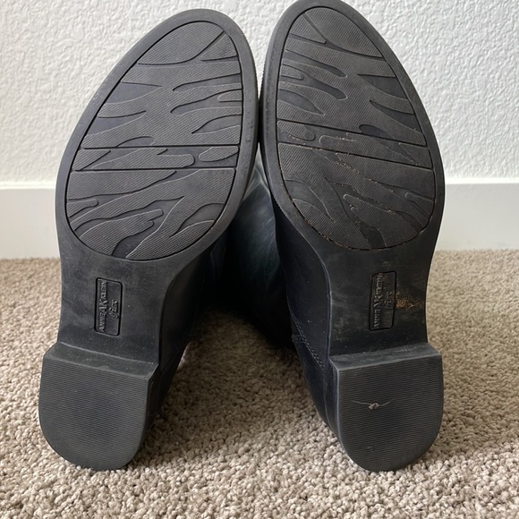 Anne Klein Black boots - Picture 4 of 7